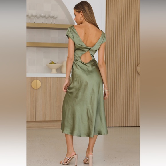 HELLO MOLLY Get In Formation Midi Dress Olive - Picture 5 of 5